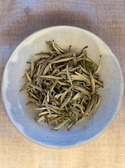 BIAŁY PĄCZEK BAI HAO YIN ZHEN